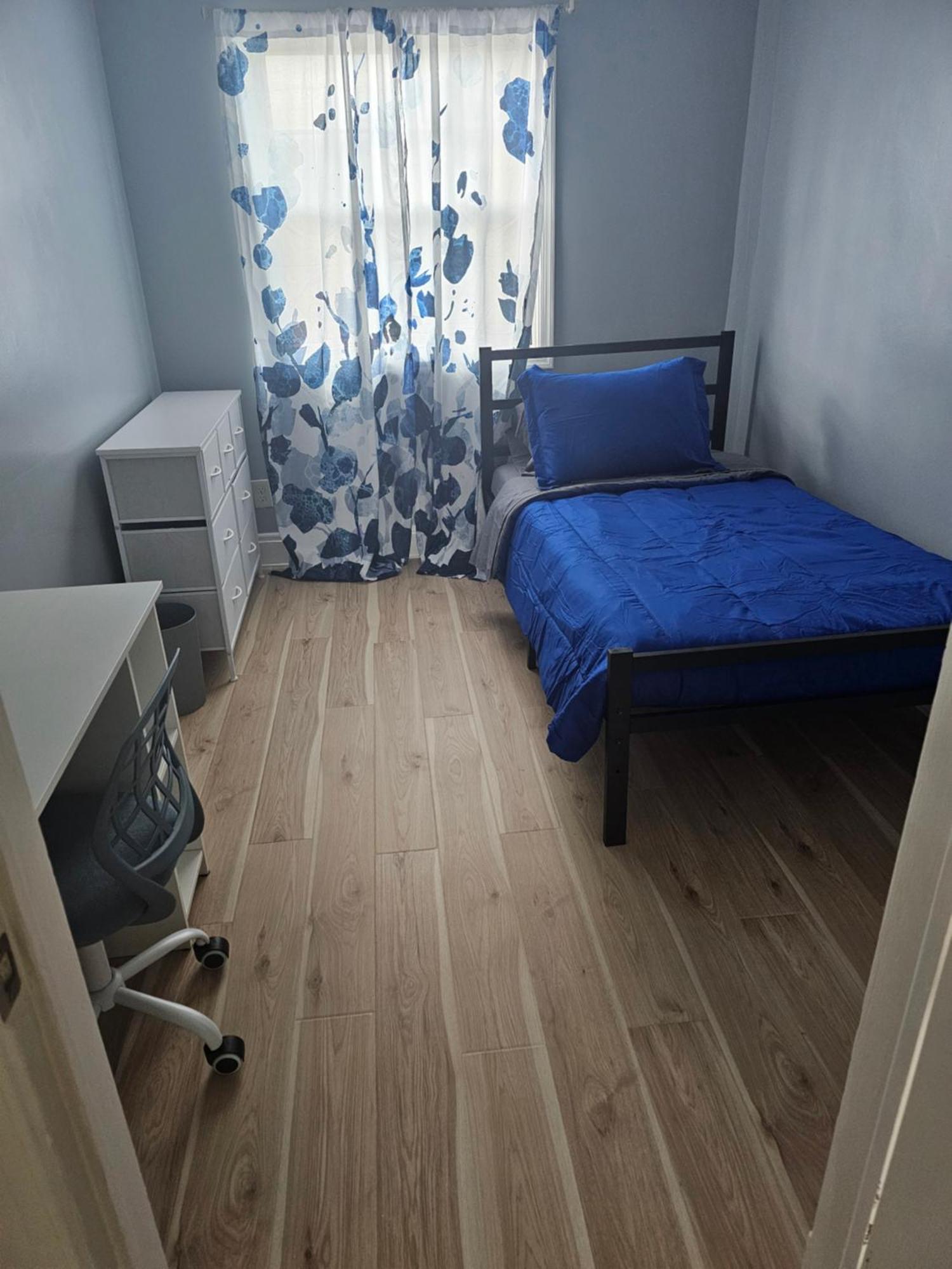 Small Cozy Room, Shared Bathroom بالتيمور المظهر الخارجي الصورة